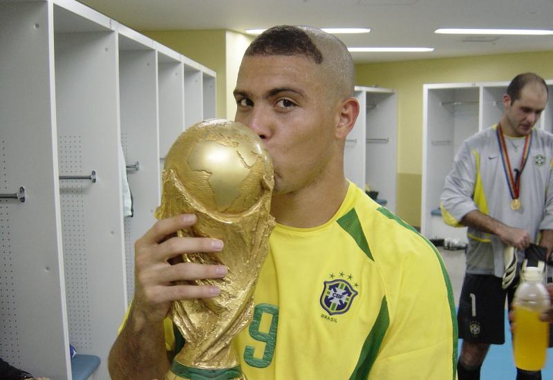 Ronaldo Nazario da Lima  - Osam zemlja osvajalo je naslov svjetskih prvaka, Brazil najviše